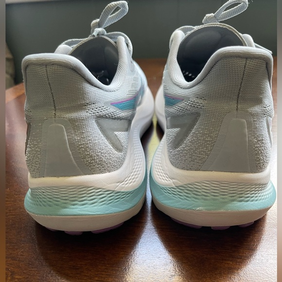 ASICS GT-2000 Running Sneakers - Picture 6 of 9